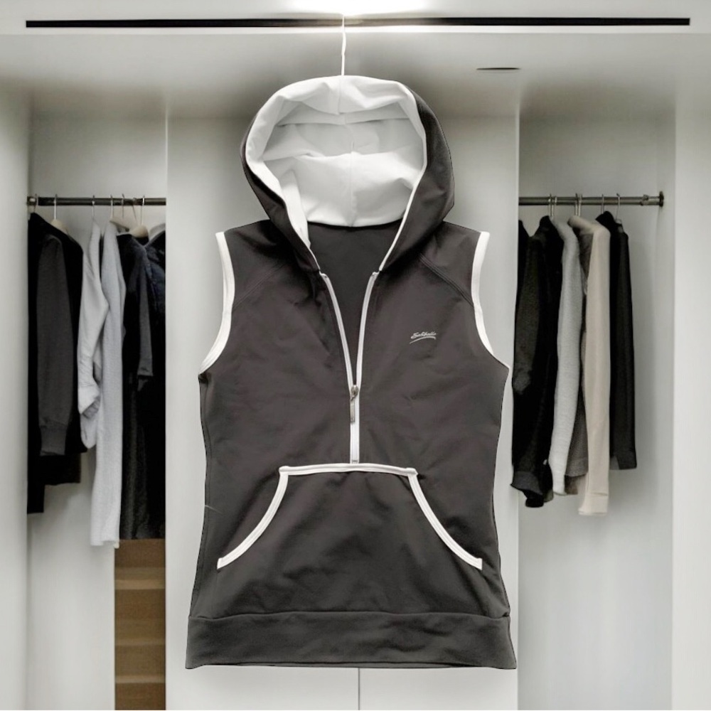 SOFIBELLA Women’s Zip Front Vest!